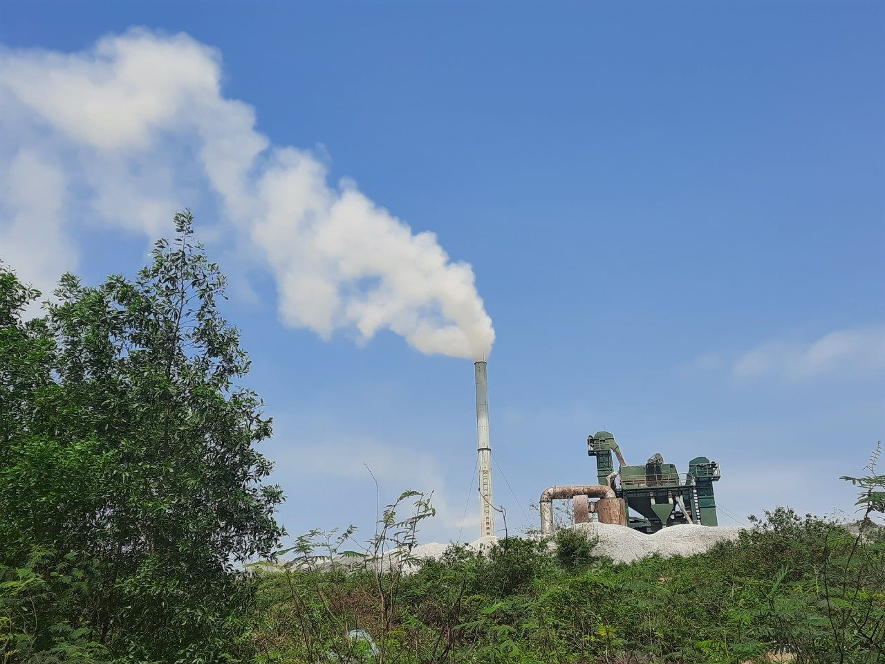Quảng Bình: Xử lý triệt để các điểm nóng về ô nhiễm bụi, khí thải
