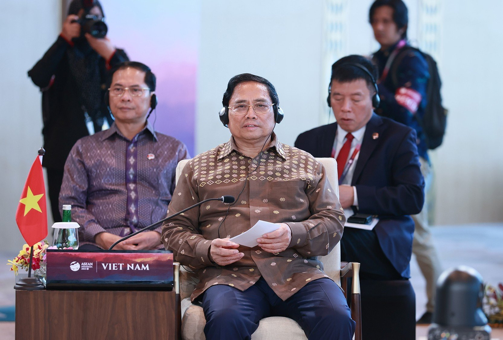 Thủ tướng Phạm Minh Chính dự Hội nghị Cấp cao ASEAN 32: Khởi tạo ý tưởng, khơi dậy tự cường, khơi thông nguồn lực phát triển Cộng đồng - Ảnh 4.