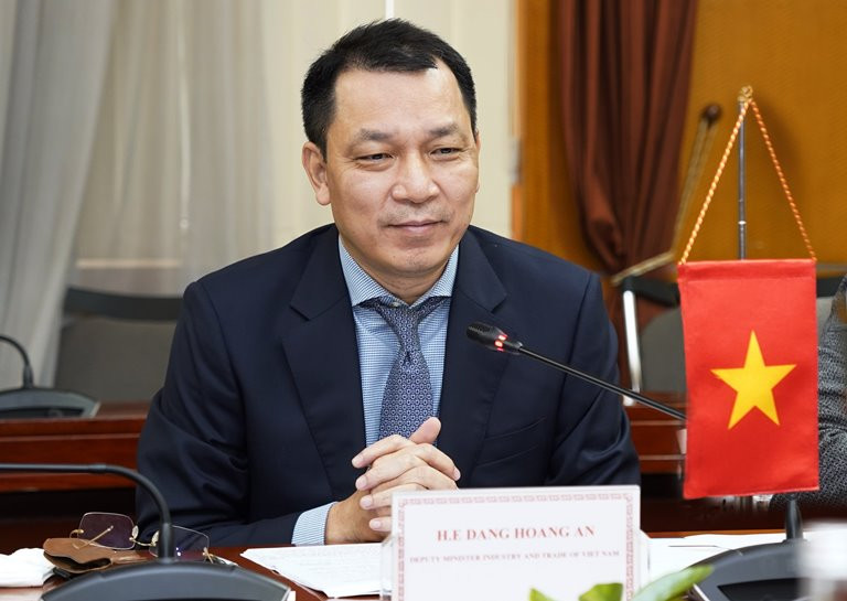 Thủ tướng bổ nhiệm lại ông Đặng Hoàng An giữ chức Thứ trưởng Bộ Công Thương - Ảnh 1.