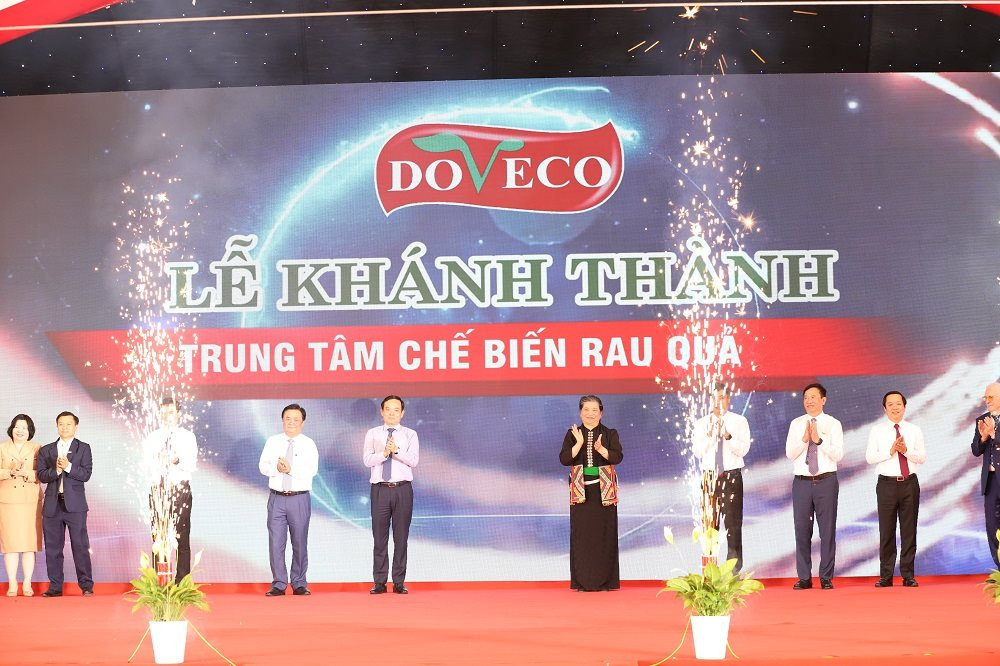 Phó Thủ tướng Trần Lưu Quang dự Lễ khánh thành Trung tâm chế biến rau, quả Doveco Sơn La