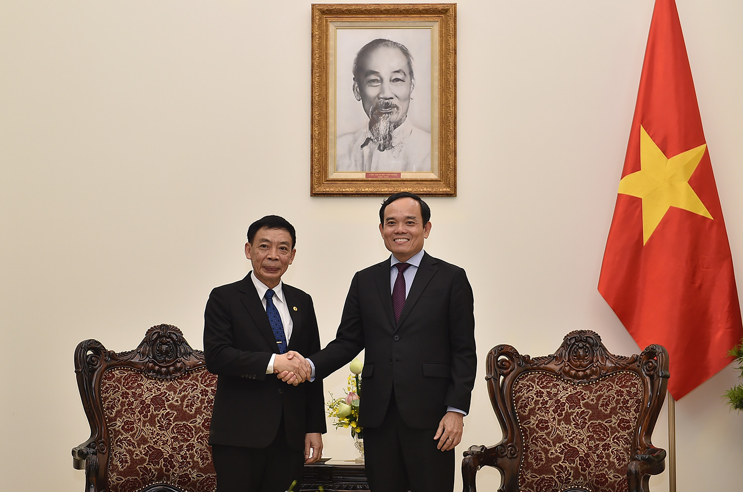 Phó Thủ tướng Trần Lưu Quang tiếp Bộ trưởng Nội vụ Lào - Ảnh 1.