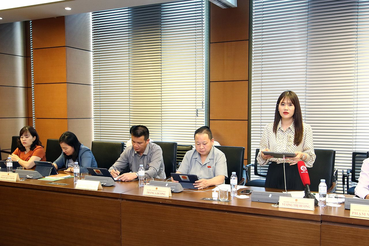 Đại biểu Vương Thị Hương: Tháo gỡ vướng mắc chính sách để hỗ trợ đồng bào DTTS và miền núi