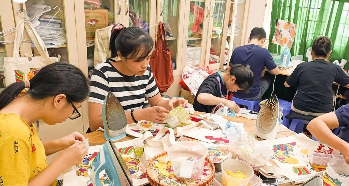 Những mảnh vụn làm đẹp cuộc đời                  