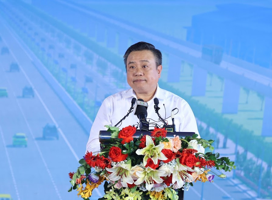 Thủ tướng: Phải 'vượt nắng thắng mưa, thực hiện 3 ca 4 kíp' triển khai đường Vành đai 4 - Vùng Thủ đô Hà Nội - Ảnh 4.