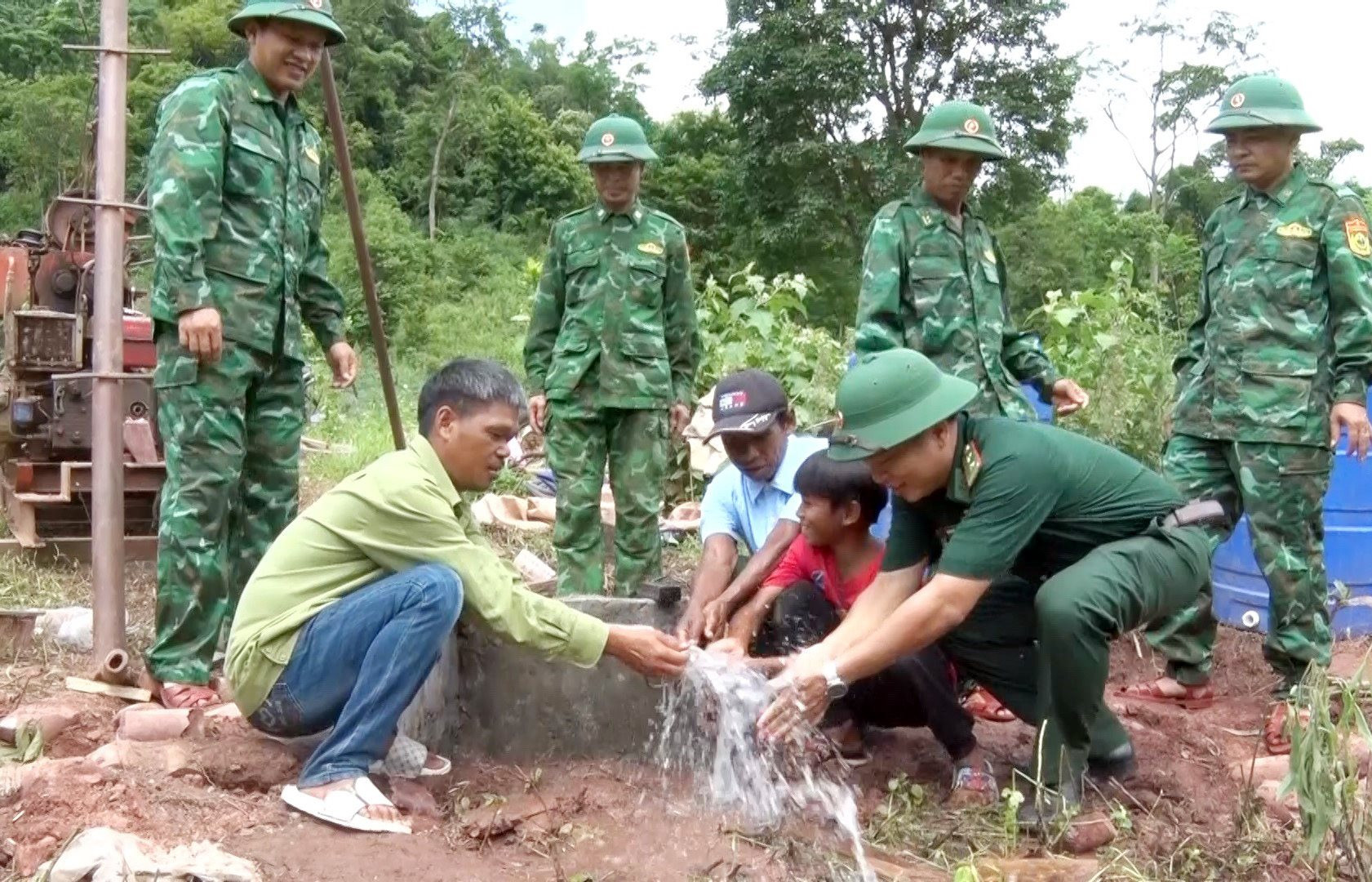 Quảng Bình: Không để bà con miền núi thiếu nước sinh hoạt