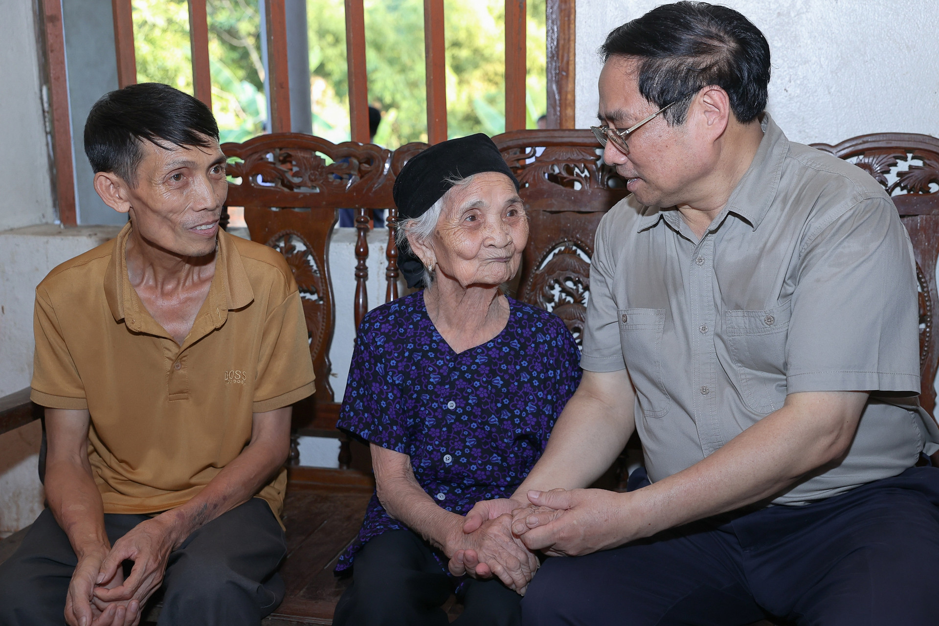 Thủ tướng Phạm Minh Chính dâng hương tại Nhà tưởng niệm Chủ tịch Hồ Chí Minh và thăm Bệnh viện đa khoa tỉnh Bắc Kạn - Ảnh 5.