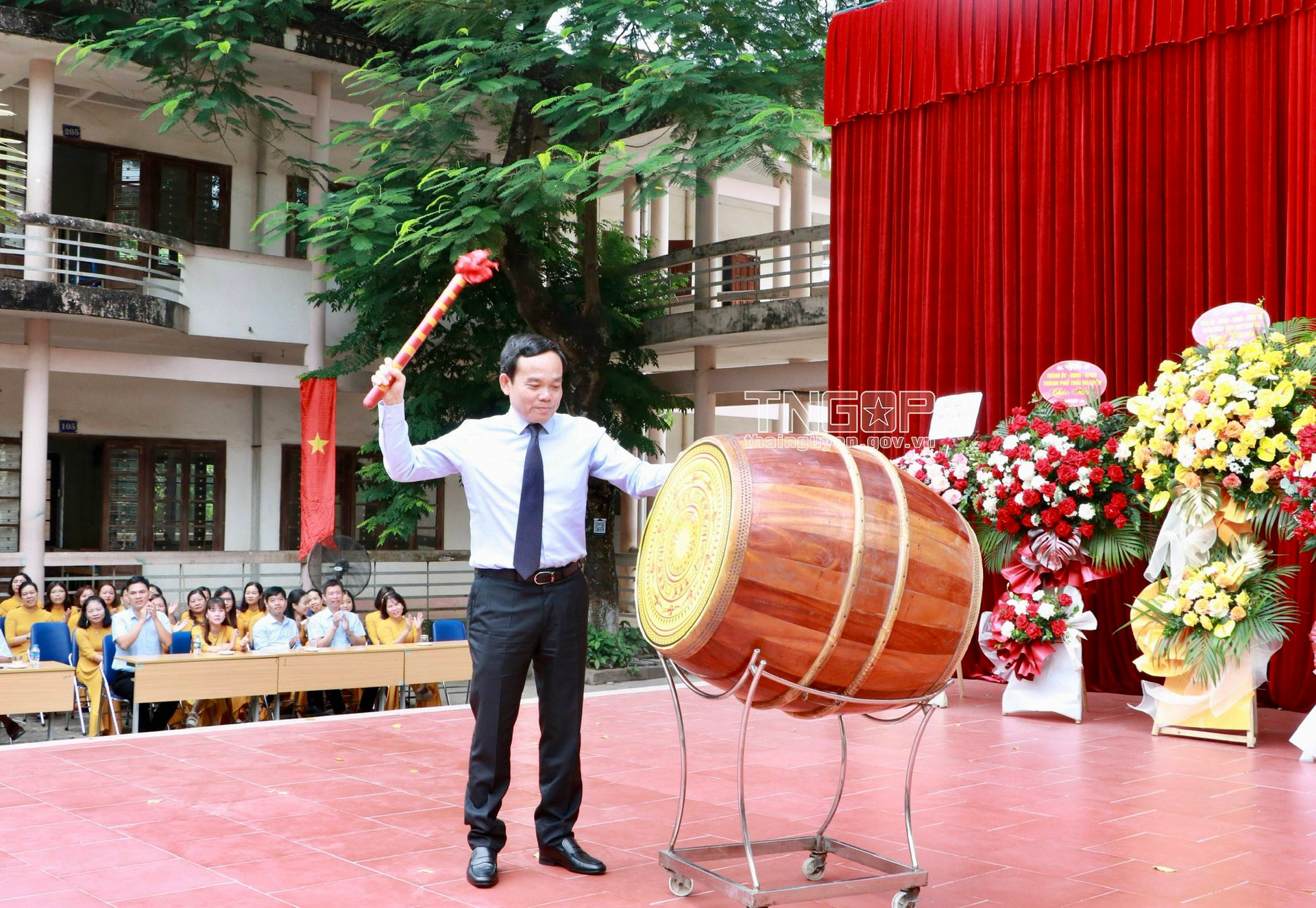 Phó Thủ tướng Trần Lưu Quang dự Lễ khai giảng năm học mới tại Thái Nguyên - Ảnh 1.