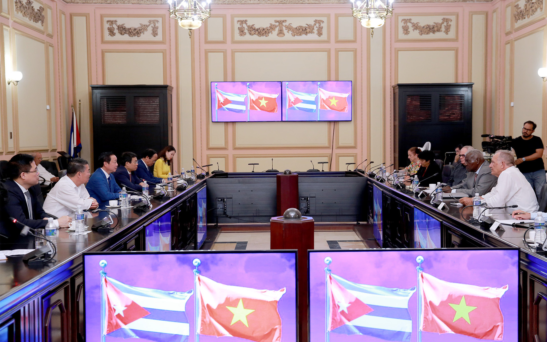 Phó Thủ tướng Trần Hồng Hà chào xã giao Chủ tịch Quốc hội Cuba - Ảnh 3.