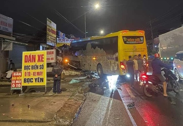 Thủ tướng chỉ đạo khắc phục hậu quả vụ tai nạn giao thông đặc biệt nghiêm trọng tại tỉnh Đồng Nai - Ảnh 1.