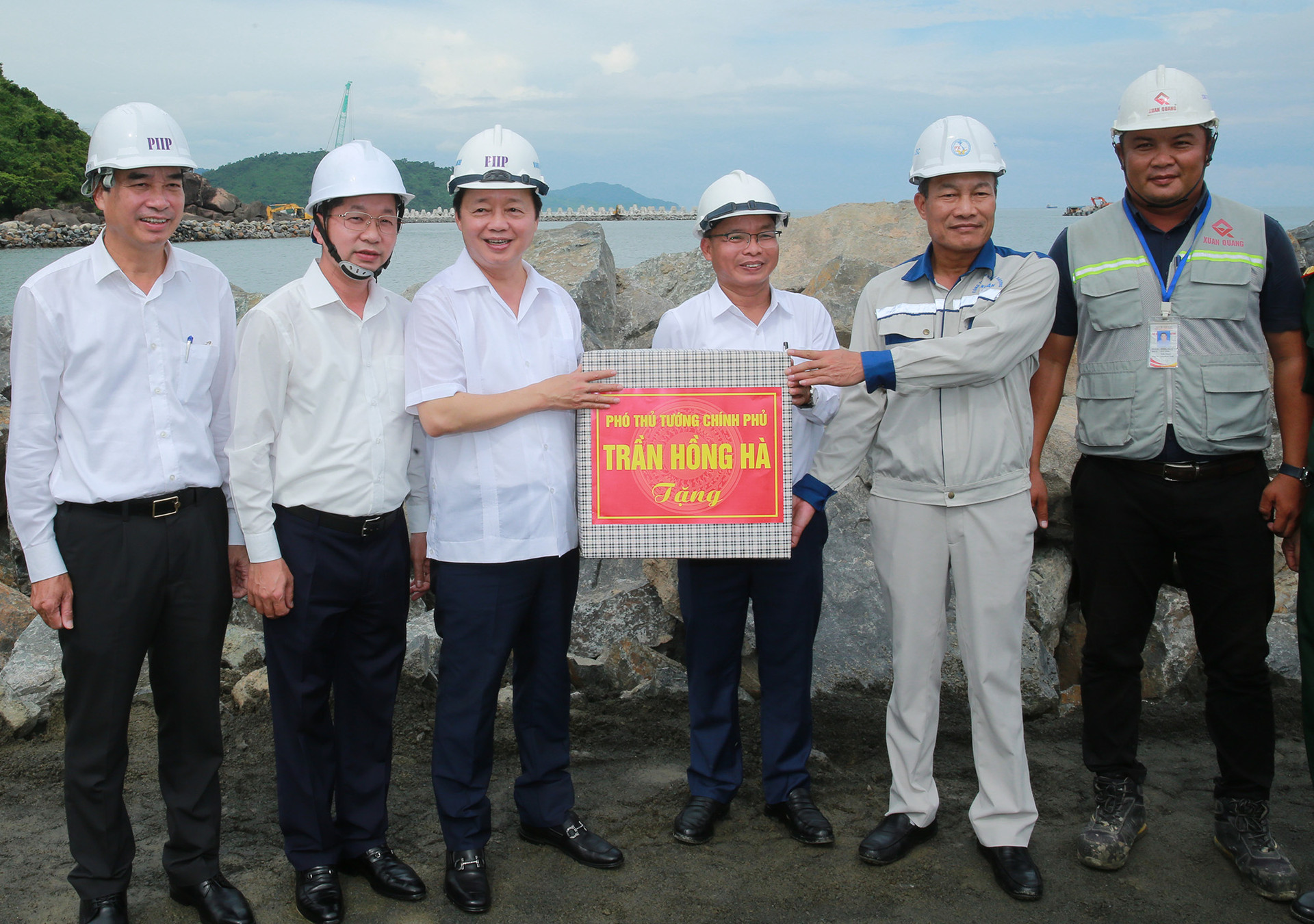 Phó Thủ tướng Trần Hồng Hà kiểm tra dự án Bến cảng Liên Chiểu - Ảnh 3.