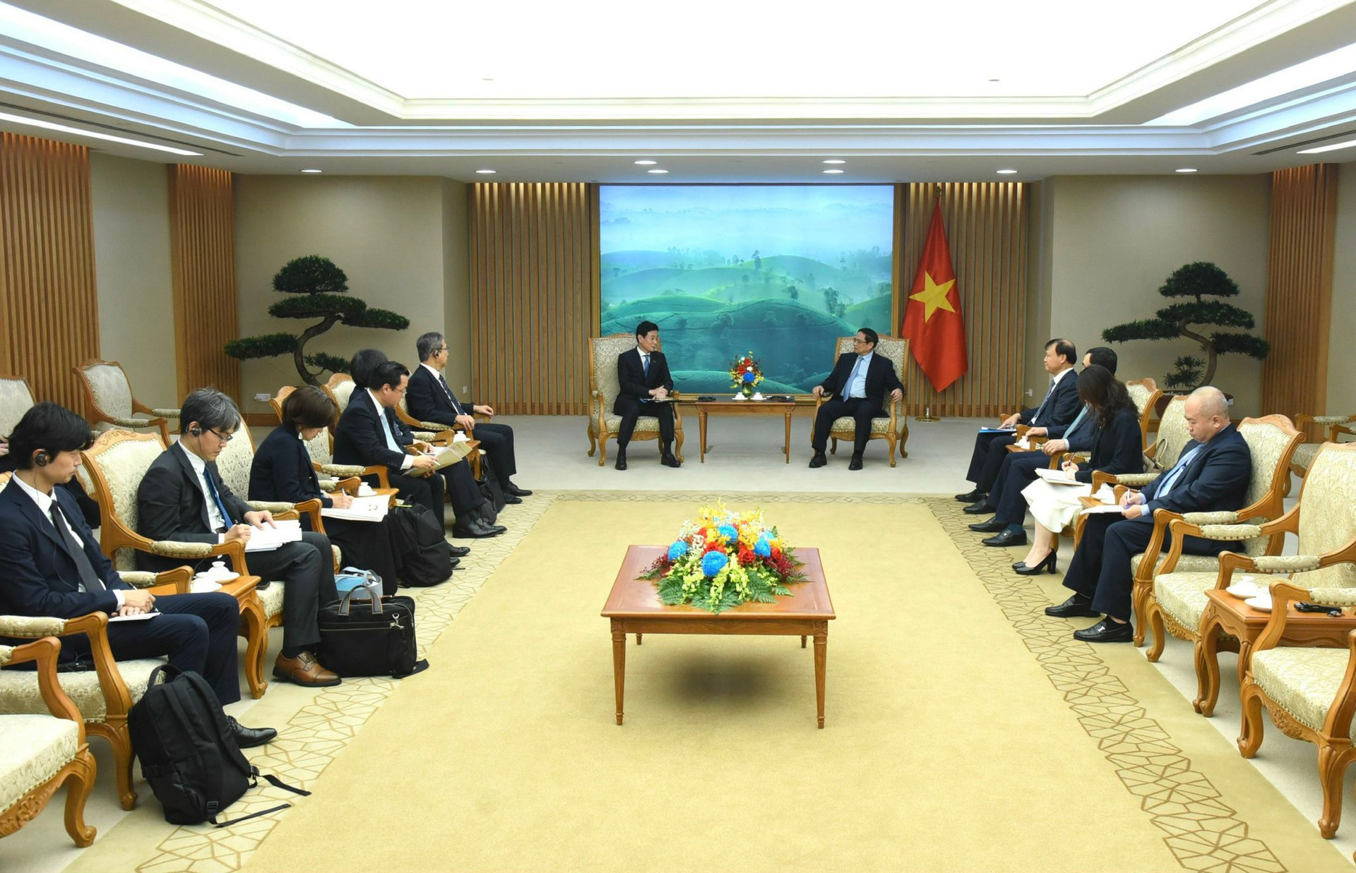 Việt Nam - Nhật Bản thúc đẩy hợp tác trong các ngành công nghiệp mũi nhọn - Ảnh 3.