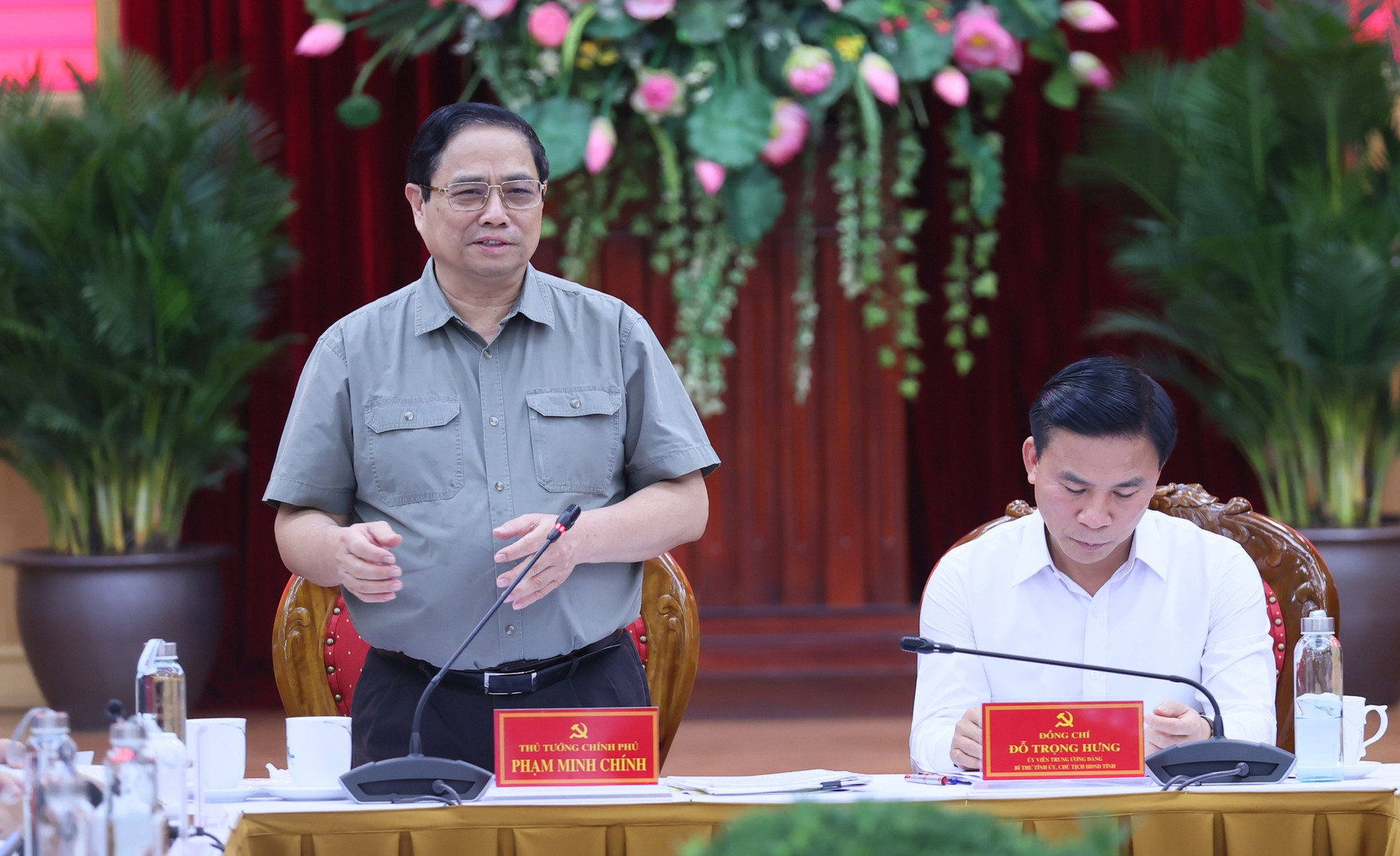 Thủ tướng Phạm Minh Chính làm việc với Ban Thường vụ Tỉnh ủy Thanh Hóa- Ảnh 1.