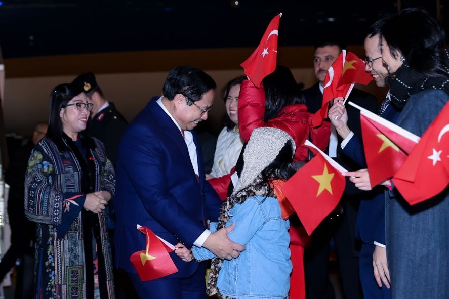 Thủ tướng Phạm Minh Chính và Phu nhân tới Ankara, bắt đầu thăm chính thức Thổ Nhĩ Kỳ- Ảnh 6.