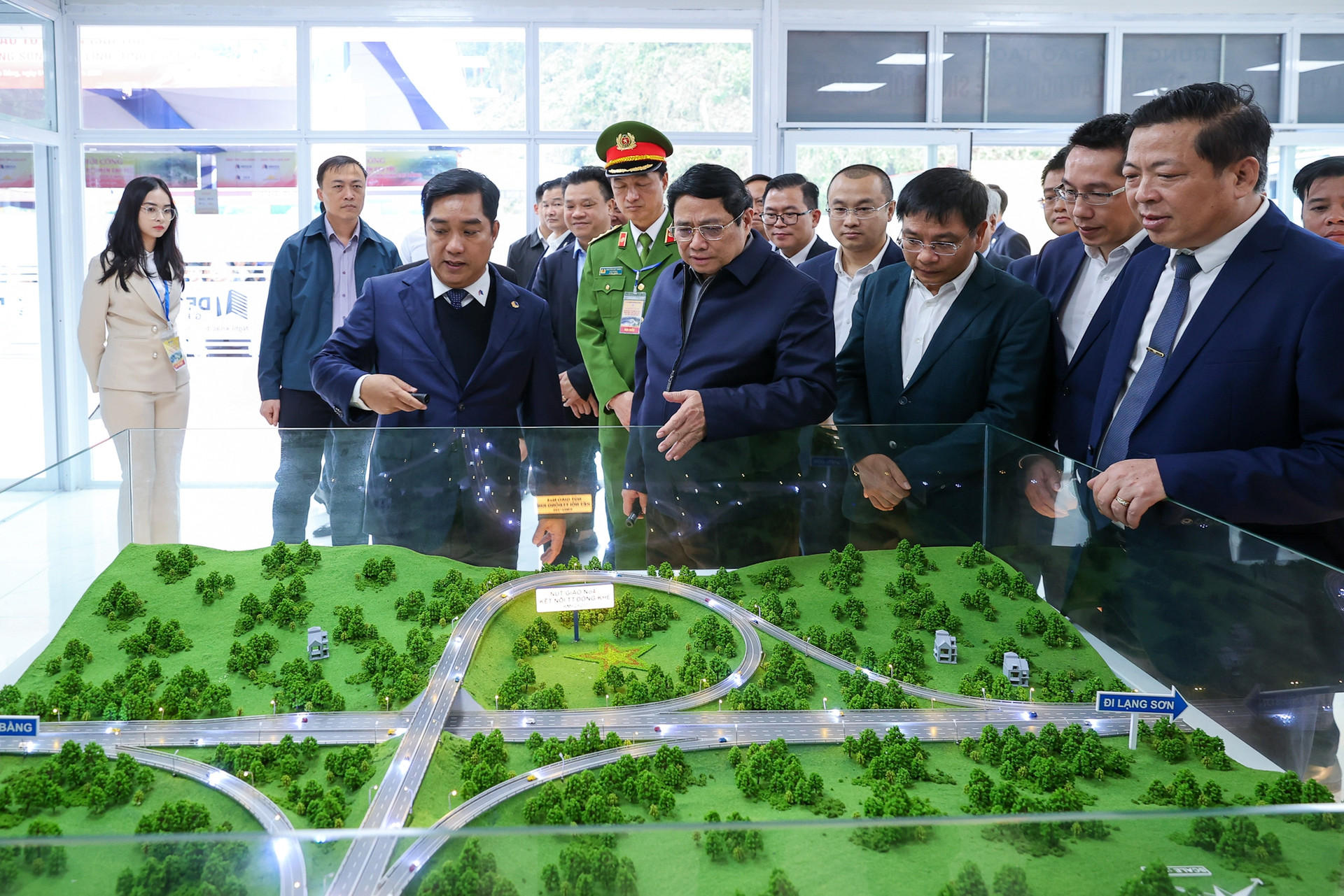 Thủ tướng phát lệnh khởi công tuyến cao tốc 14.000 tỷ đồng nối Cao Bằng – Lạng Sơn- Ảnh 7.