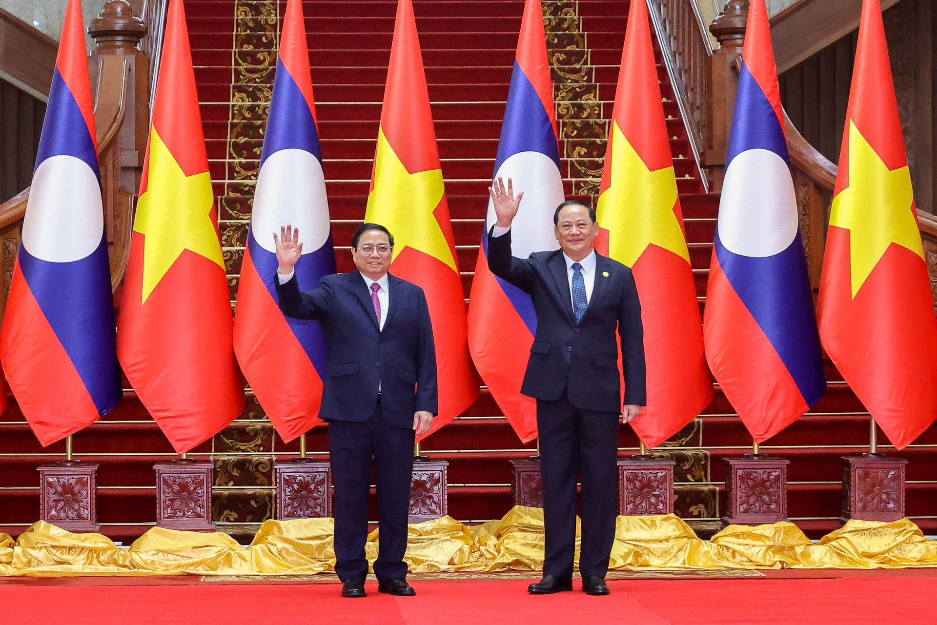Việt Nam dành ưu tiên cao nhất cho quan hệ đặc biệt với Lào- Ảnh 1.