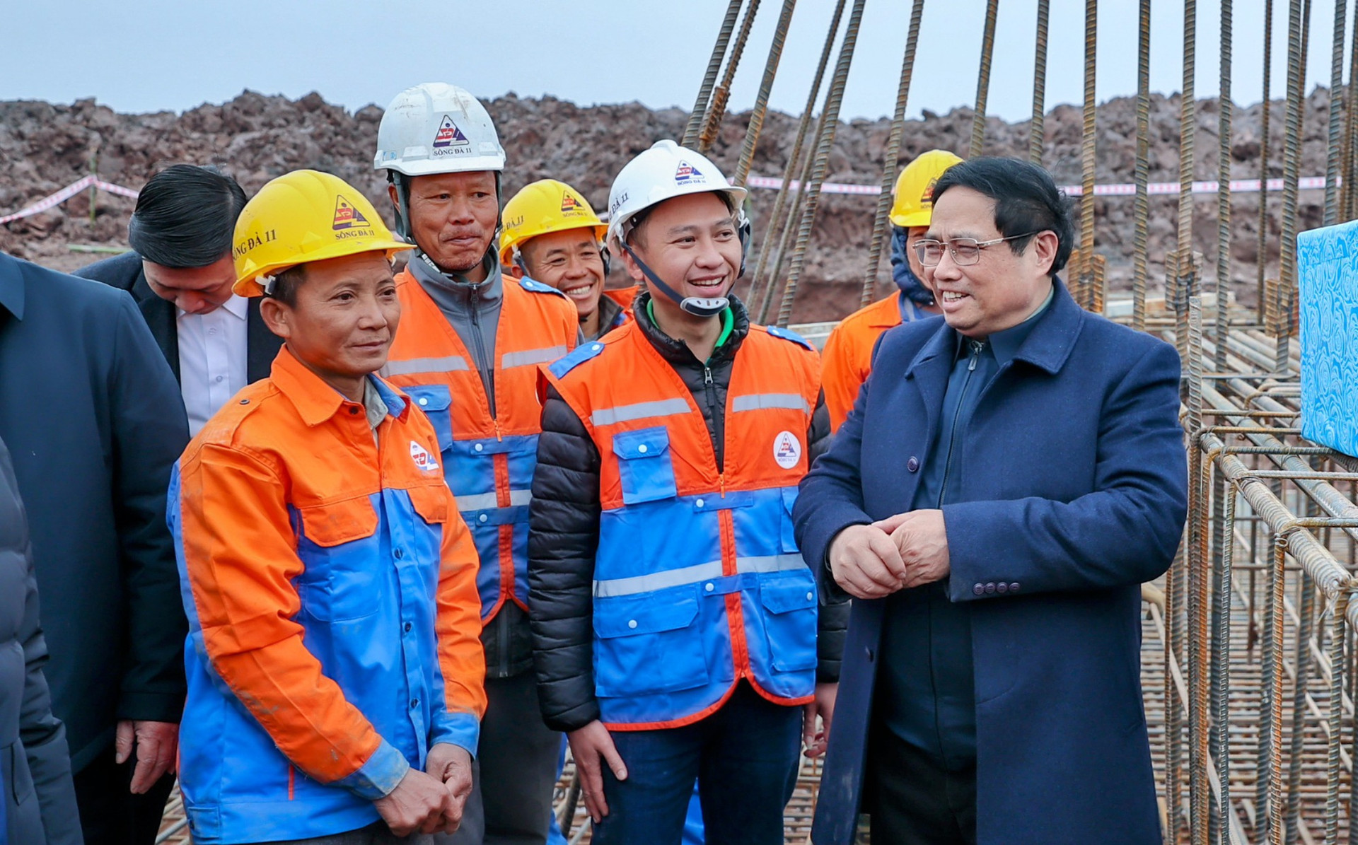 Thủ tướng kiểm tra tiến độ dự án đường dây 500 kV đặc biệt quan trọng với an ninh năng lượng quốc gia- Ảnh 8.