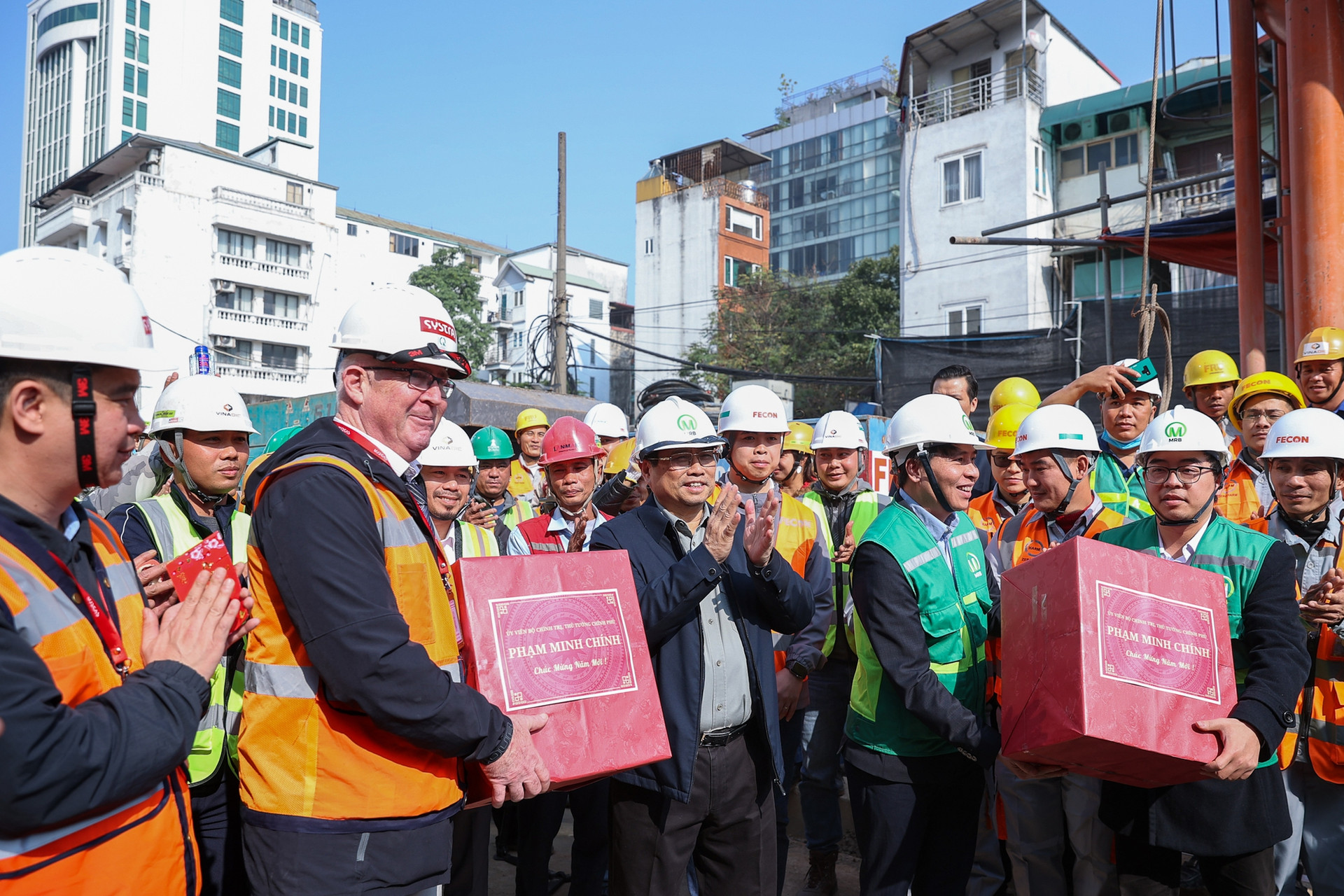 Thủ tướng kiểm tra hiện trường, thúc đẩy tiến độ dự án đường sắt Nhổn - ga Hà Nội- Ảnh 7.