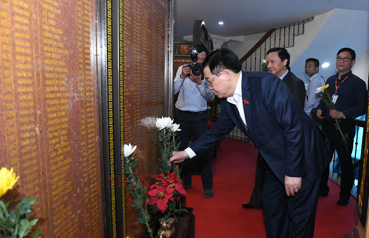 Chủ tịch Quốc hội Vương Đình Huệ thăm, làm việc tại tỉnh Khánh Hòa -8