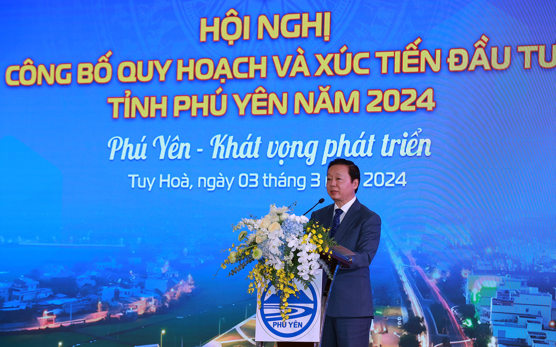 Khởi đầu mới để Phú Yên vươn lên thành trung tâm kinh tế biển xanh- Ảnh 2.
