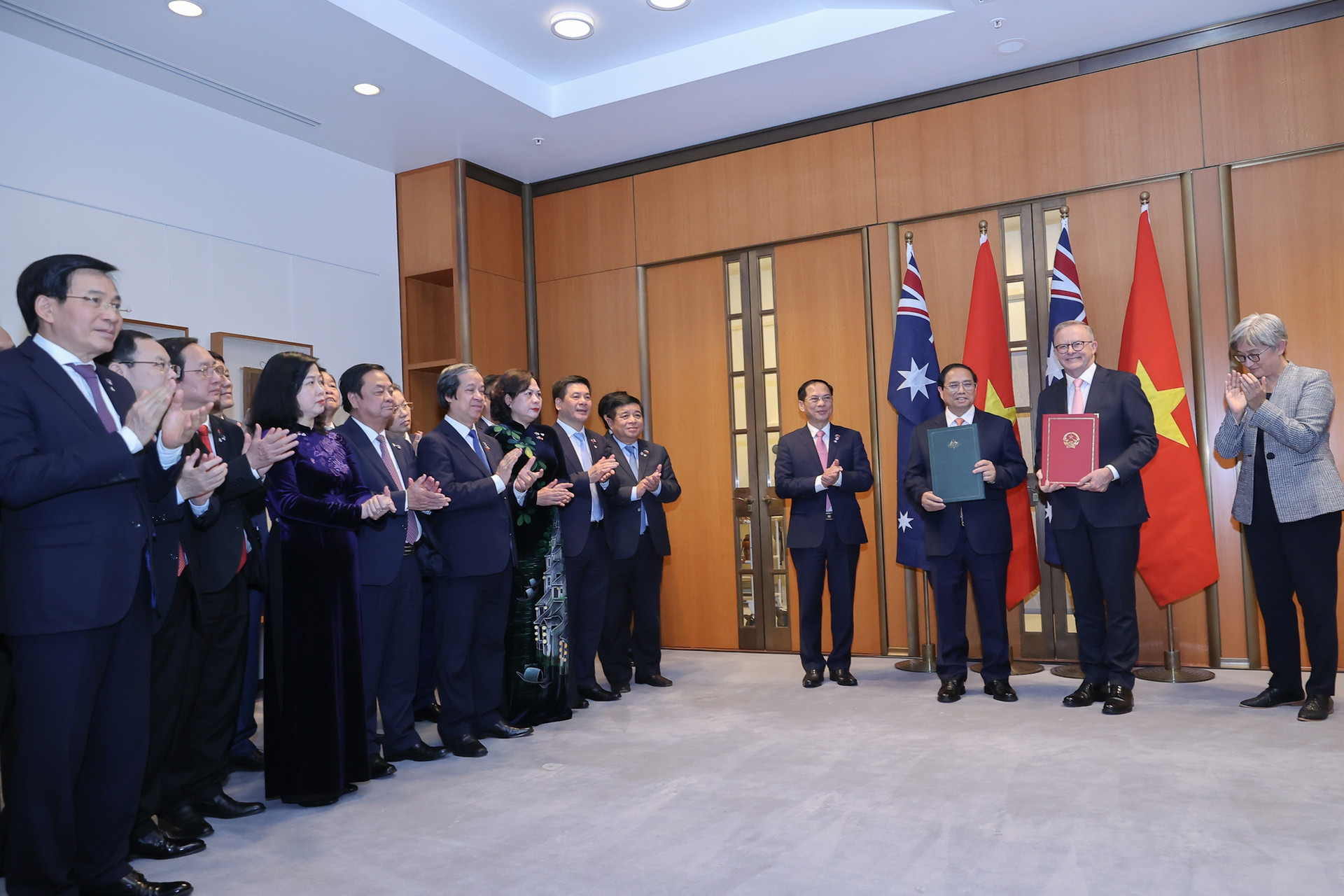 Việt Nam-Australia ký kết, trao đổi 12 văn kiện hợp tác quan trọng- Ảnh 2.