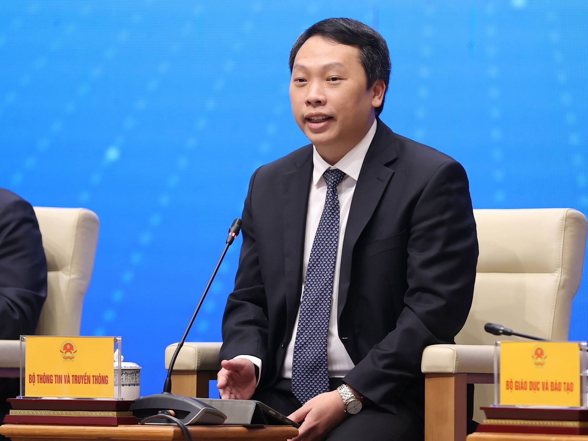 Thủ tướng Phạm Minh Chính: Thanh niên cần thực hiện '5 xung kích', '6 khát vọng' trong chuyển đổi số- Ảnh 12.