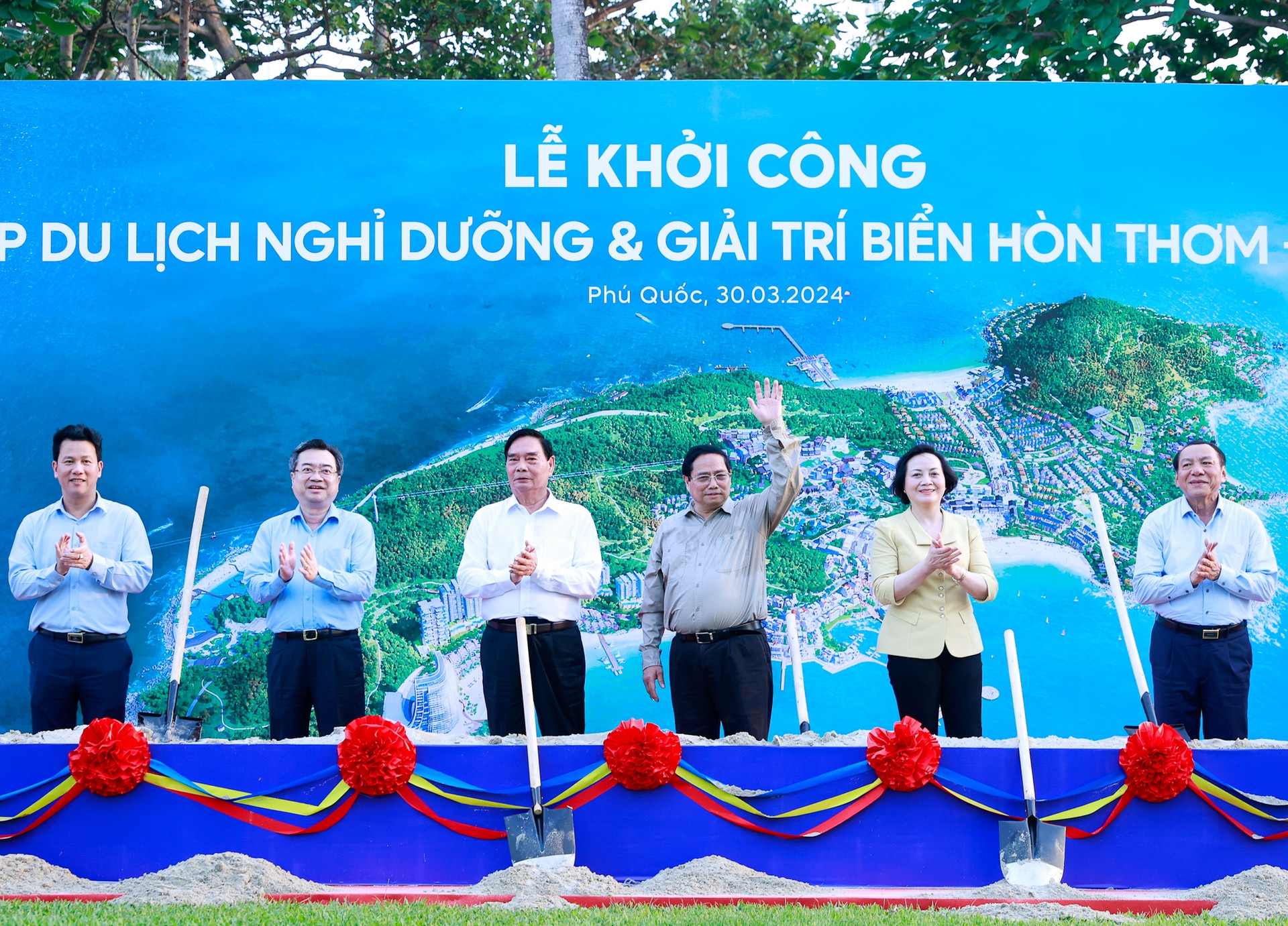 Thủ tướng Phạm Minh Chính: Phú Quốc cần giải bài toán phát triển 'nóng', hướng tới phát triển nhanh, bền vững, sinh thái- Ảnh 3.