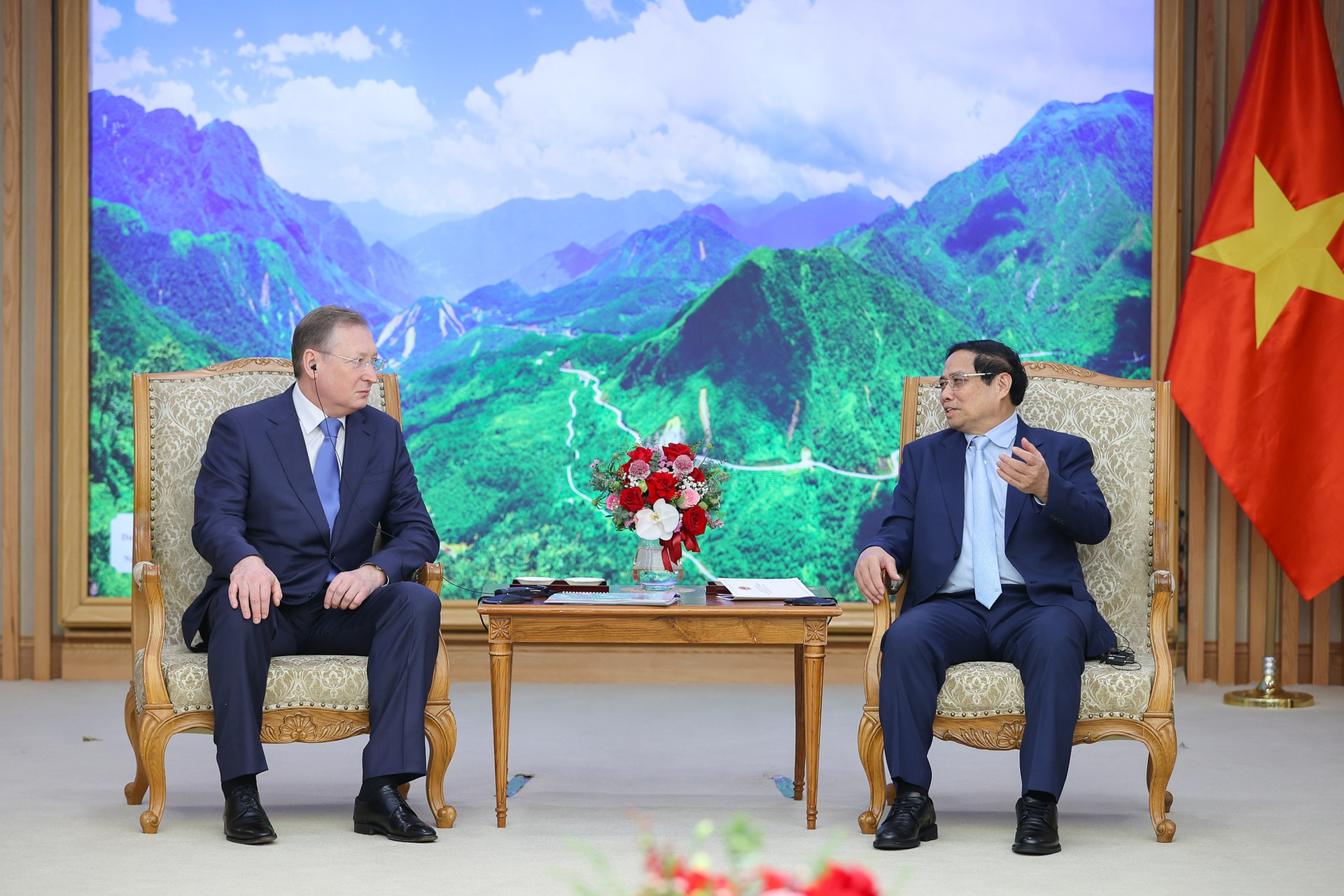 Thủ tướng Phạm Minh Chính: Tiếp tục thúc đẩy hợp tác dầu khí Việt Nam - Nga- Ảnh 1.
