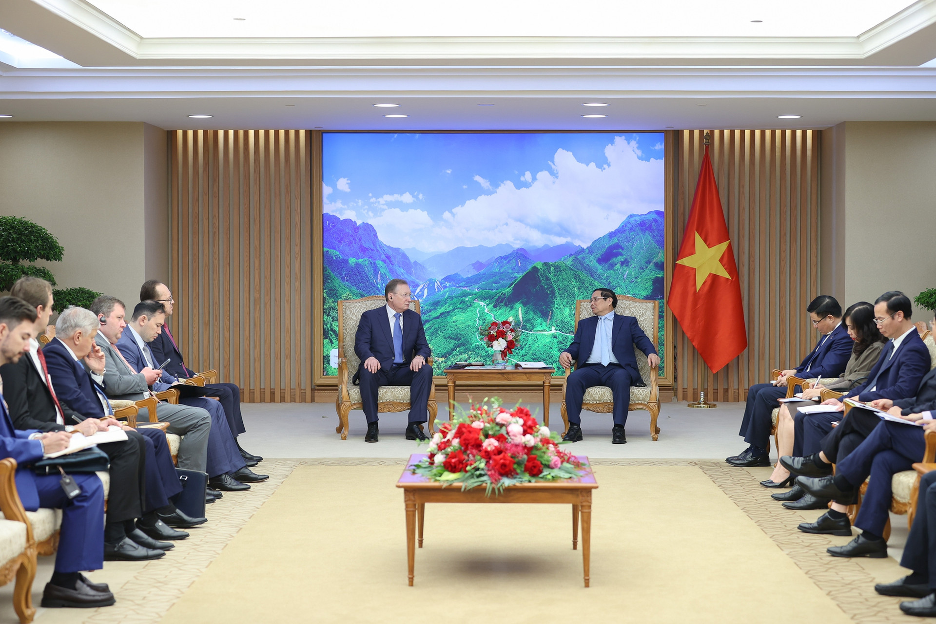 Thủ tướng Phạm Minh Chính: Tiếp tục thúc đẩy hợp tác dầu khí Việt Nam - Nga- Ảnh 2.