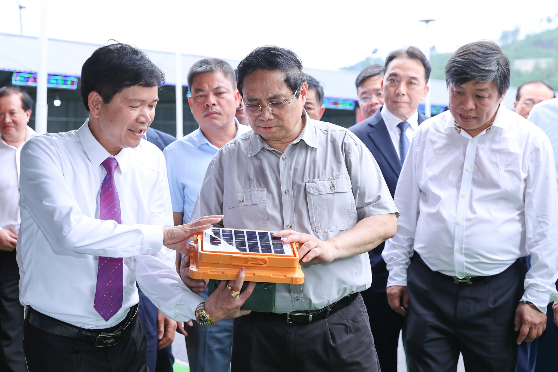 Thủ tướng thăm cửa khẩu Hữu Nghị và khảo sát một số dự án tại Lạng Sơn- Ảnh 11.