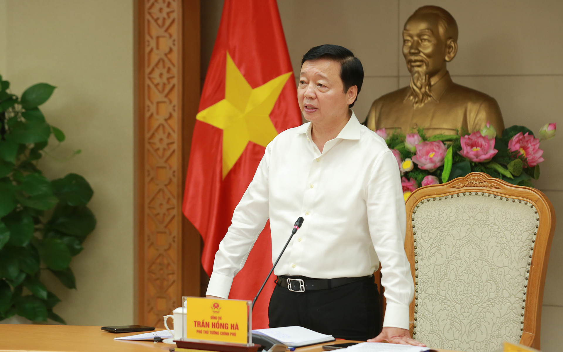 Phó Thủ tướng Trần Hồng Hà nhấn mạnh yêu cầu giải quyết dứt điểm, triệt để những khó khăn, vướng mắc của một số dự án BOT giao thông