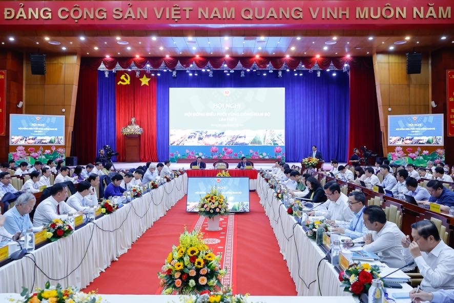 Thủ tướng Phạm Minh Chính: Nhiệm vụ của vùng Đông Nam Bộ cao hơn các vùng khác- Ảnh 4.