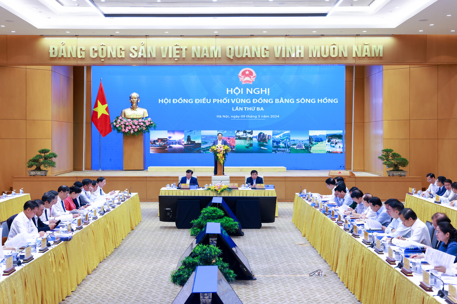Thủ tướng Phạm Minh Chính chủ trì Hội nghị lần thứ 3 Hội đồng điều phối vùng Đồng bằng sông Hồng- Ảnh 2.