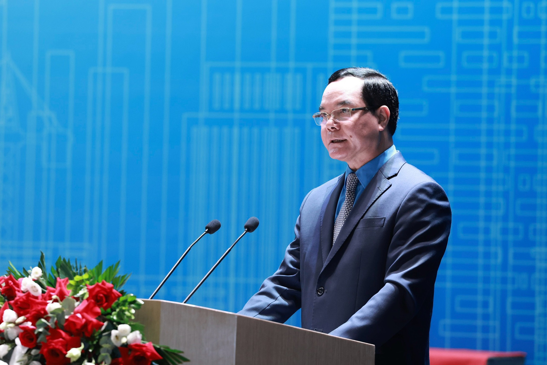 Thủ tướng Phạm Minh Chính: '3 đẩy mạnh, 3 tiên phong, 3 bứt phá' để góp phần thúc đẩy tăng năng suất lao động- Ảnh 3.