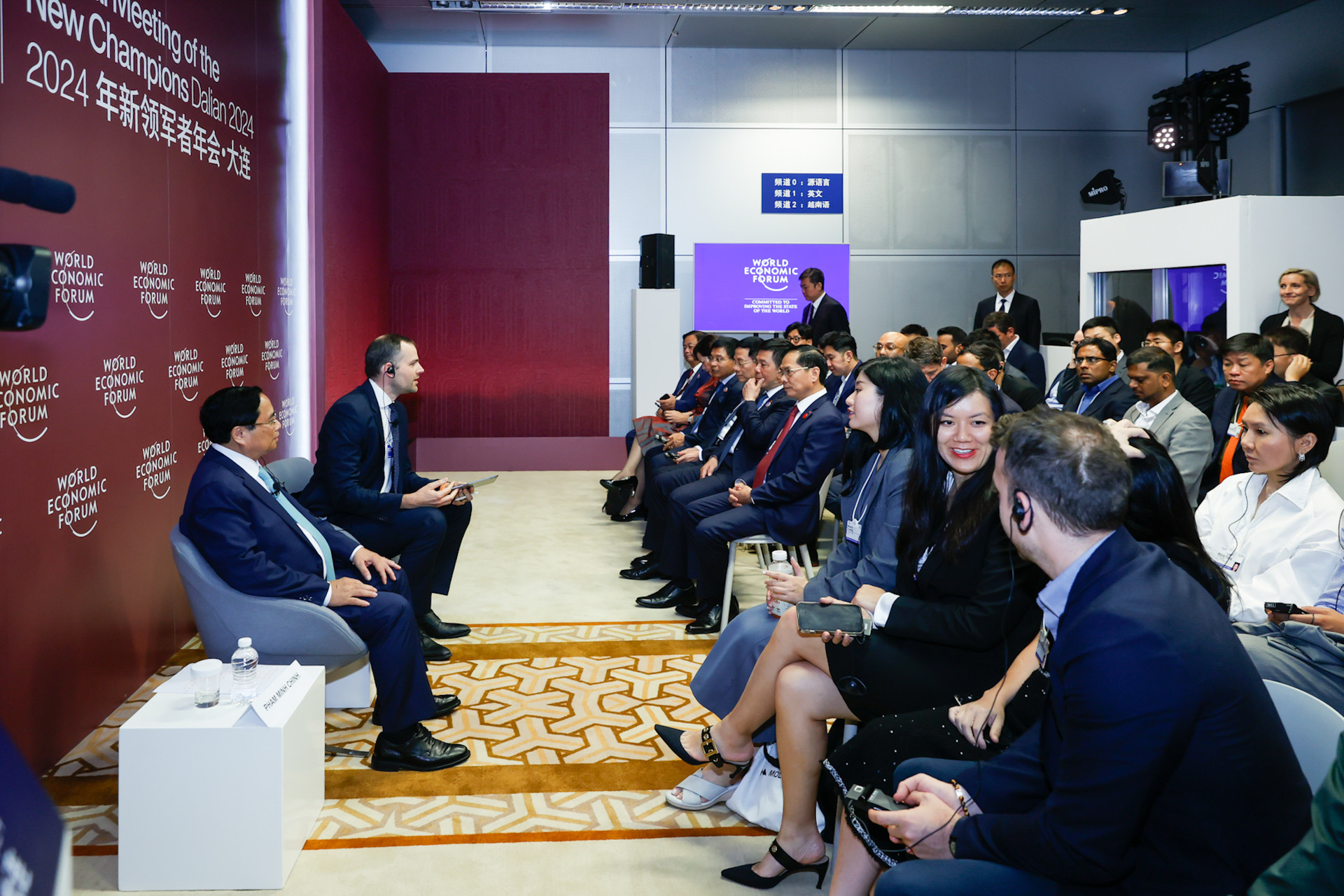 Thủ tướng dự tọa đàm với các doanh nghiệp hàng đầu thế giới về khởi nghiệp, đổi mới sáng tạo- Ảnh 4.