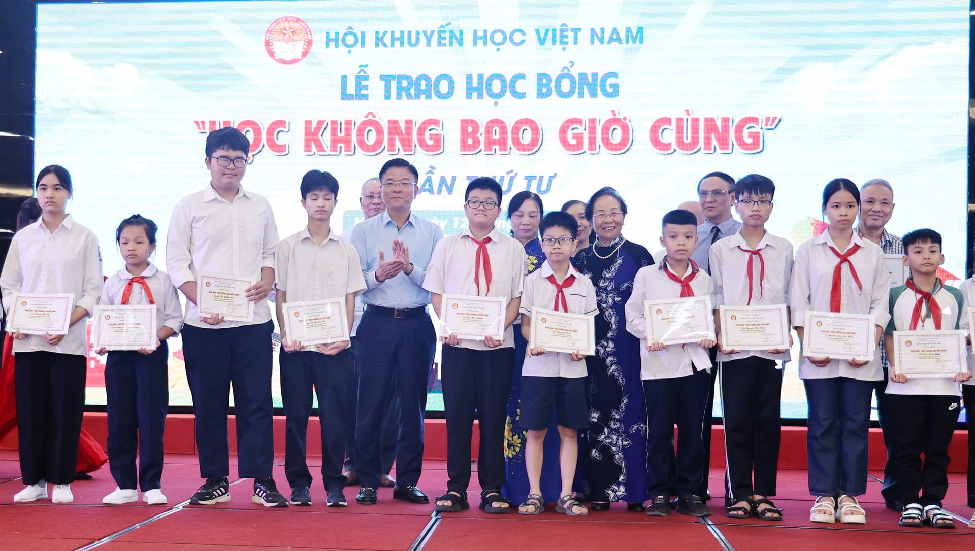 Lan tỏa tinh thần 'Học không bao giờ cùng'- Ảnh 4.