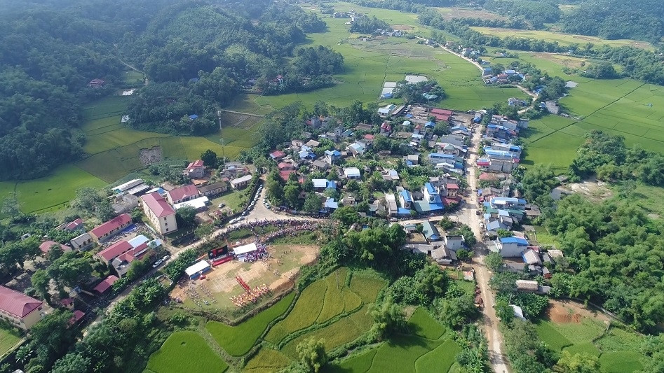 Định Hóa (Thái Nguyên) đạt chuẩn nông thôn mới- Ảnh 1.