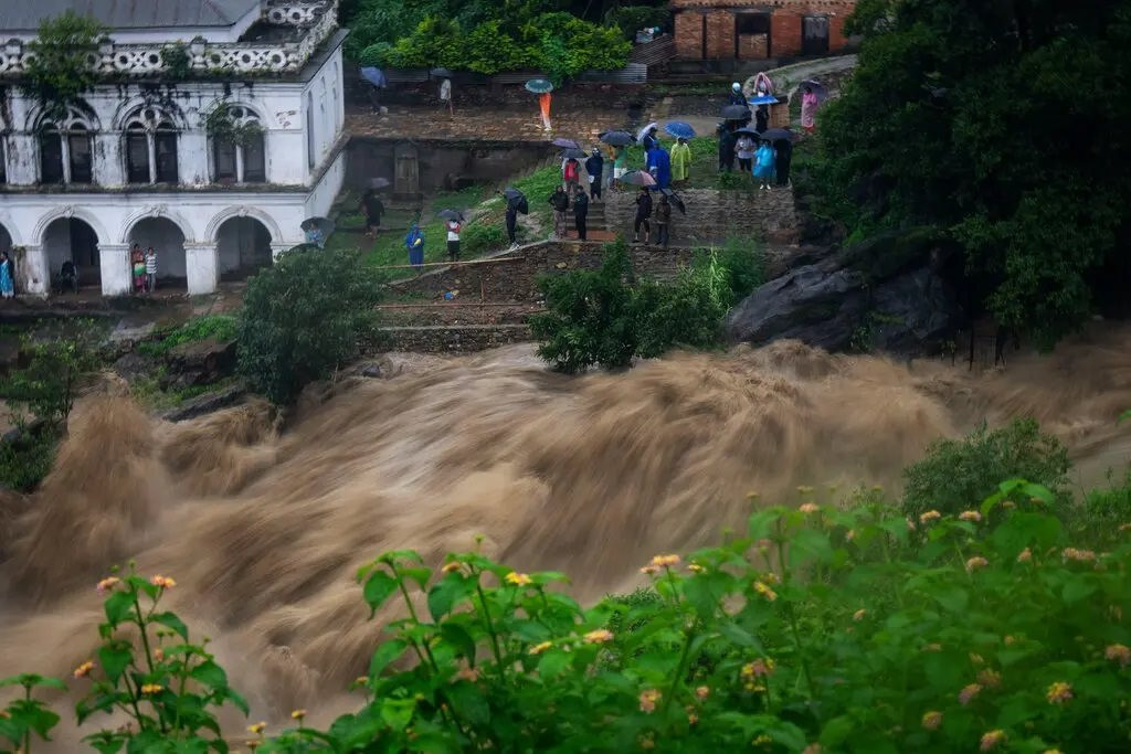 16southasia-floods-jklv-jumbo.jpg