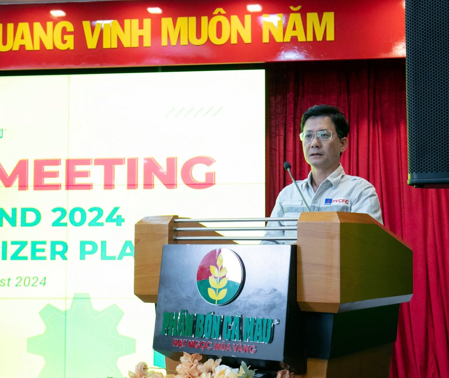 ong-nguyen-duy-hai-giam-doc-nha-may-dam-ca-mau-phat-bieu-tai-buoi-kick-off-meeting-bdtt-202420240819154043.jpg