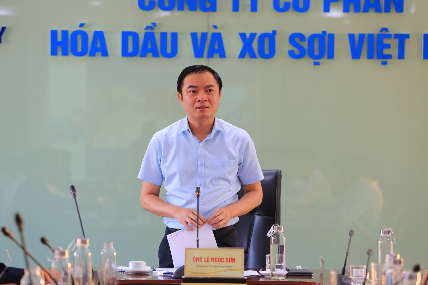 tong-giam-doc-petrovietnam-le-ngoc-son-dong-long-ho-tro-de-vnpoly-khoi-phuc-san-xuat-20240828010314.jpg