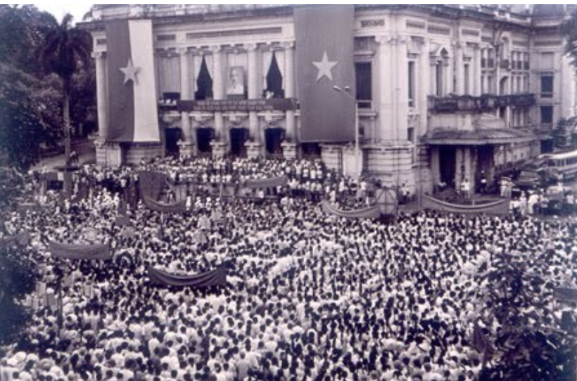 moi-1.-mit-tinh-tong-khoi-nghia-o-quang-truong-nha-hat-lon-ha-noi-ngay-19-8-1945.png