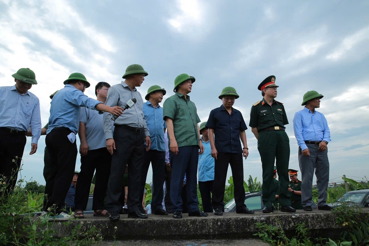 Thực hiện mọi biện pháp cần thiết, tuyệt đối không được có tư tưởng chủ quan- Ảnh 7.