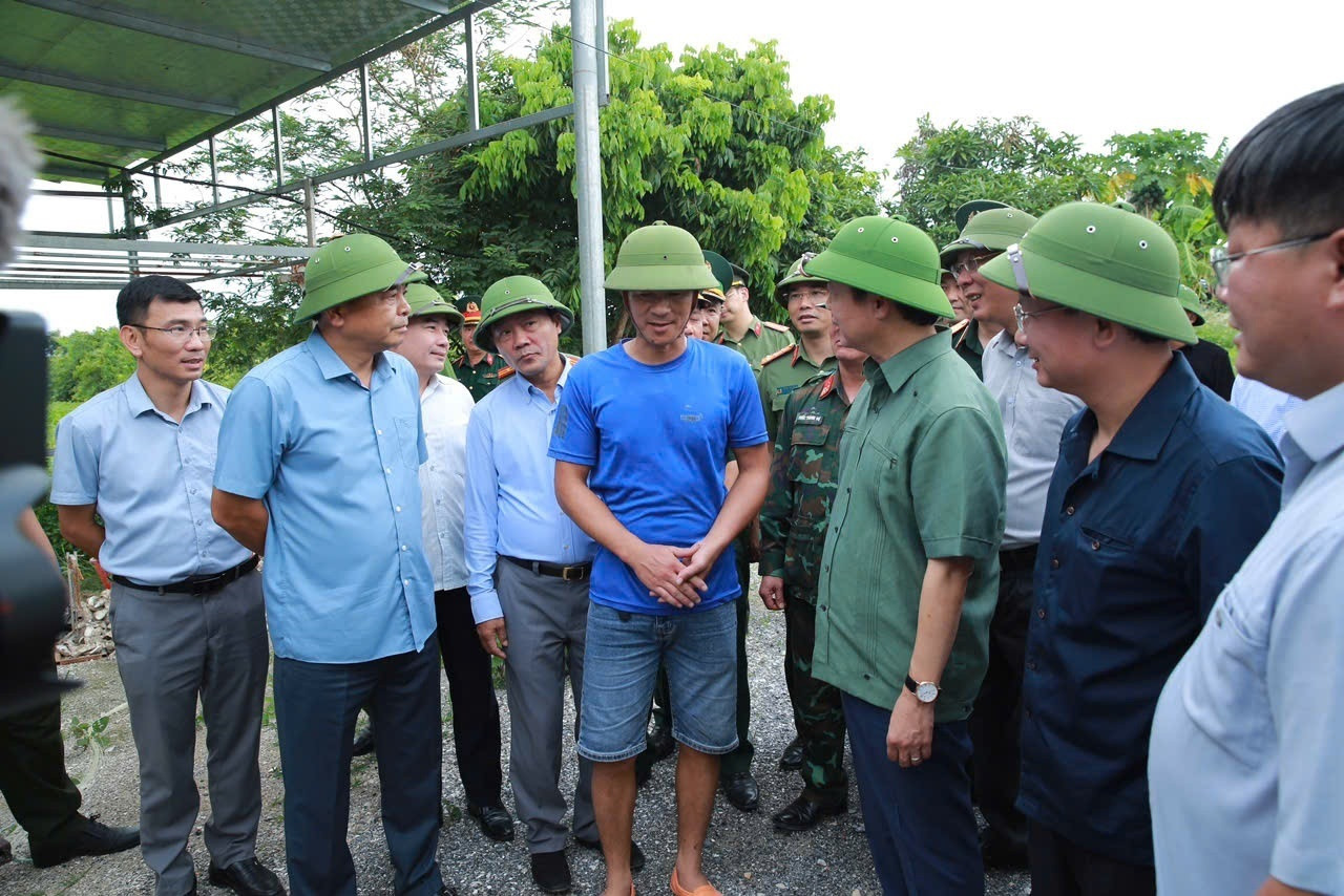 Phó Thủ tướng Trần Hồng Hà thị sát, kiểm tra việc phòng chống bão số 3 tại Quảng Ninh và Hải Phòng- Ảnh 8.