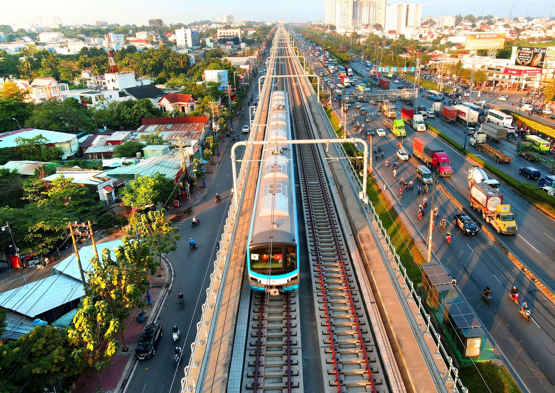 Khẩn trương hoàn thiện Đề án phát triển mạng lưới đường sắt đô thị tại 2 thành phố lớn- Ảnh 1.