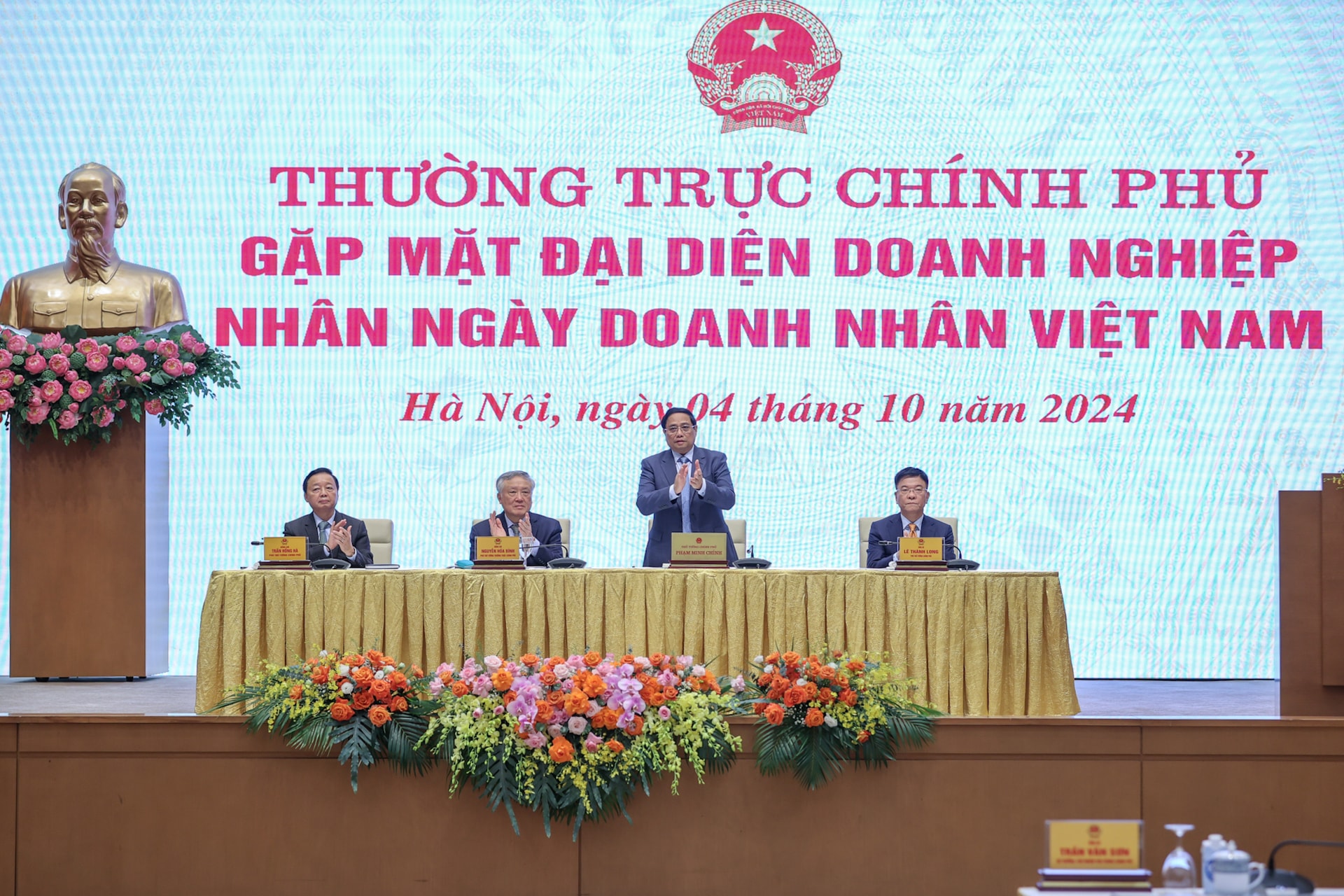 Thủ tướng: Xây dựng đội ngũ doanh nhân lớn mạnh trong kỷ nguyên vươn mình của dân tộc- Ảnh 1.