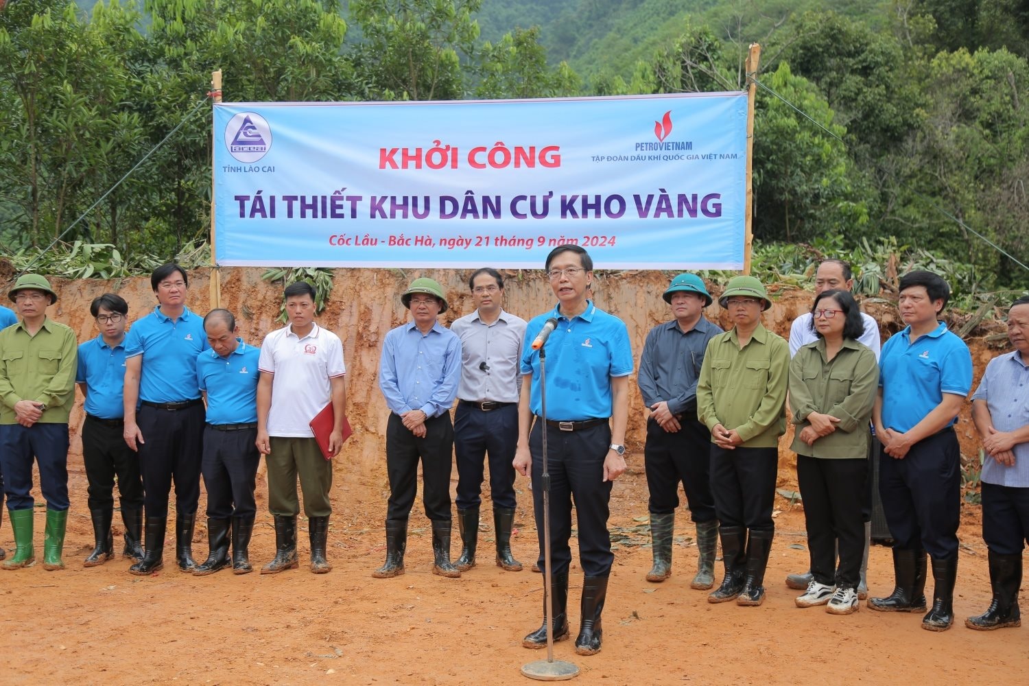 dong-chi-tran-quang-dung-pho-bi-thu-thuong-truc-dang-uy-tap-doan-chia-se-tai-buoi-khoi-cong.jpg