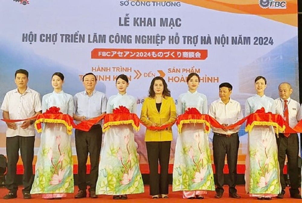 1.-trien-lam-ha-noi.jpg