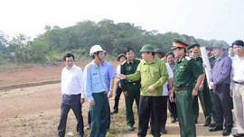 Đoàn công tác Trung ương kiểm tra công trình đường Trường Sơn Đông