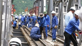 TCty Đường sắt Việt Nam: Tạm dừng mua toa xe Trung Quốc