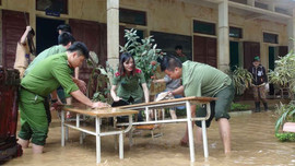 Tập trung ứng phó, khắc phục hậu quả mưa lũ tại các tỉnh miền Trung