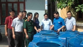 Đoàn TNCS Hồ Chí Minh Bộ TN&MT: Chung tay hỗ trợ người dân sau cơn bão số 10